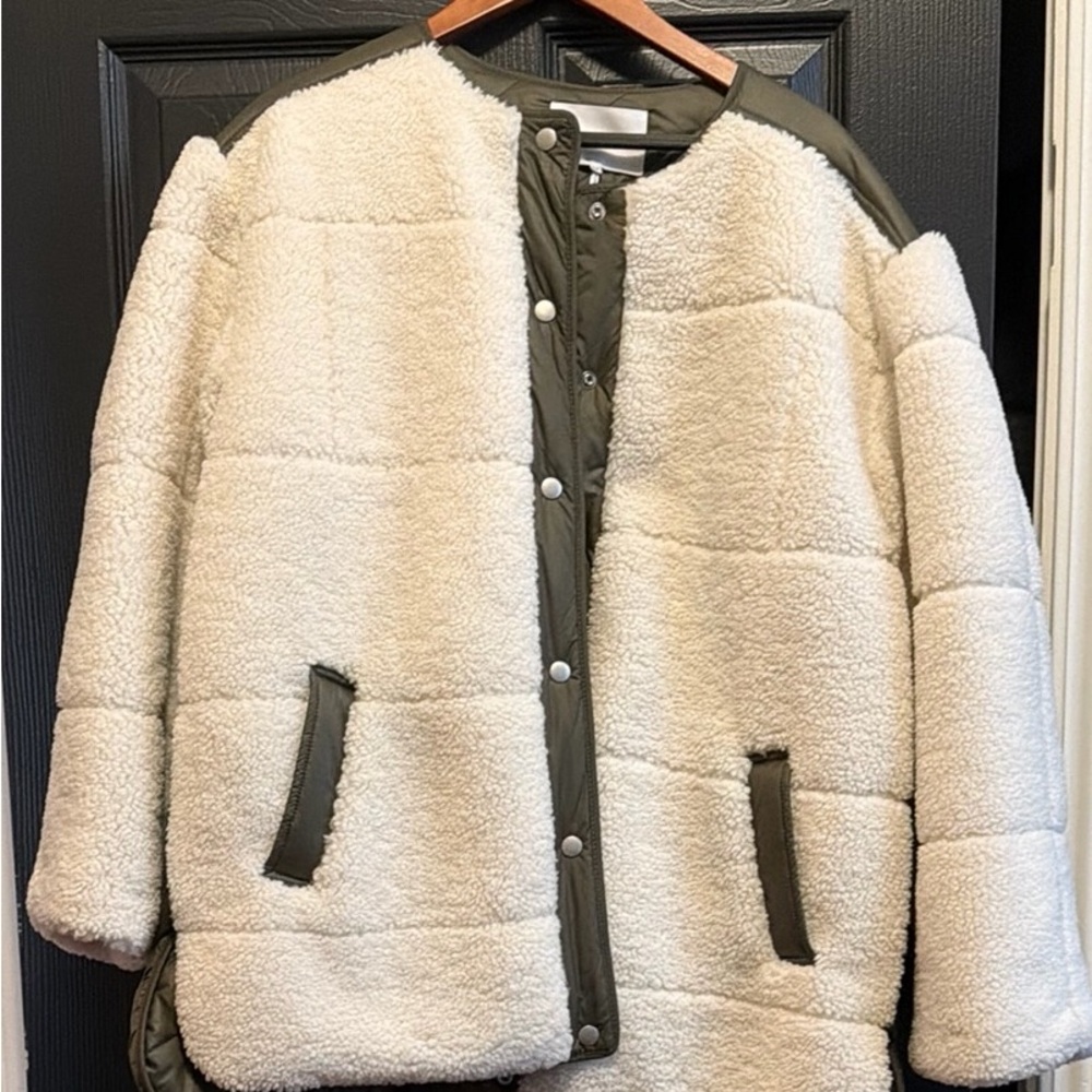 Frame Denim White Teddy Jacket with Olive - Picture 4 of 6